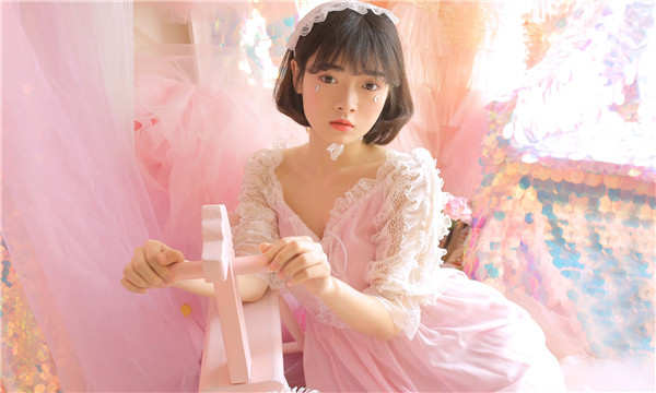 湛河供卵试管代怀生子多少钱？这一直是很多不孕不育家庭关注的话题。在中国，不孕不育的发生率越来越高，根据《中国不孕不育现状调研报告》显示，育龄夫妇的不孕不育率从20年前的3%增长至现在的12.5%-18.2%，患者人数高达6000万以上。在这样的背景下，许多家庭通过供卵试管来实现自己的生育梦想。那么，供卵试管代怀生子的费用到底是多少呢？